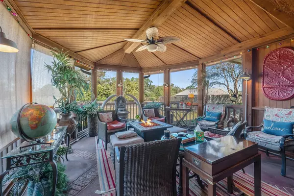 Frankston, TX 75763,126 E Post Oak DR