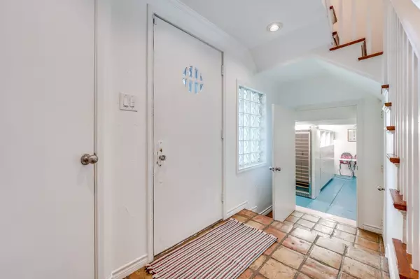 Highland Park, TX 75209,4601 Mockingbird LN
