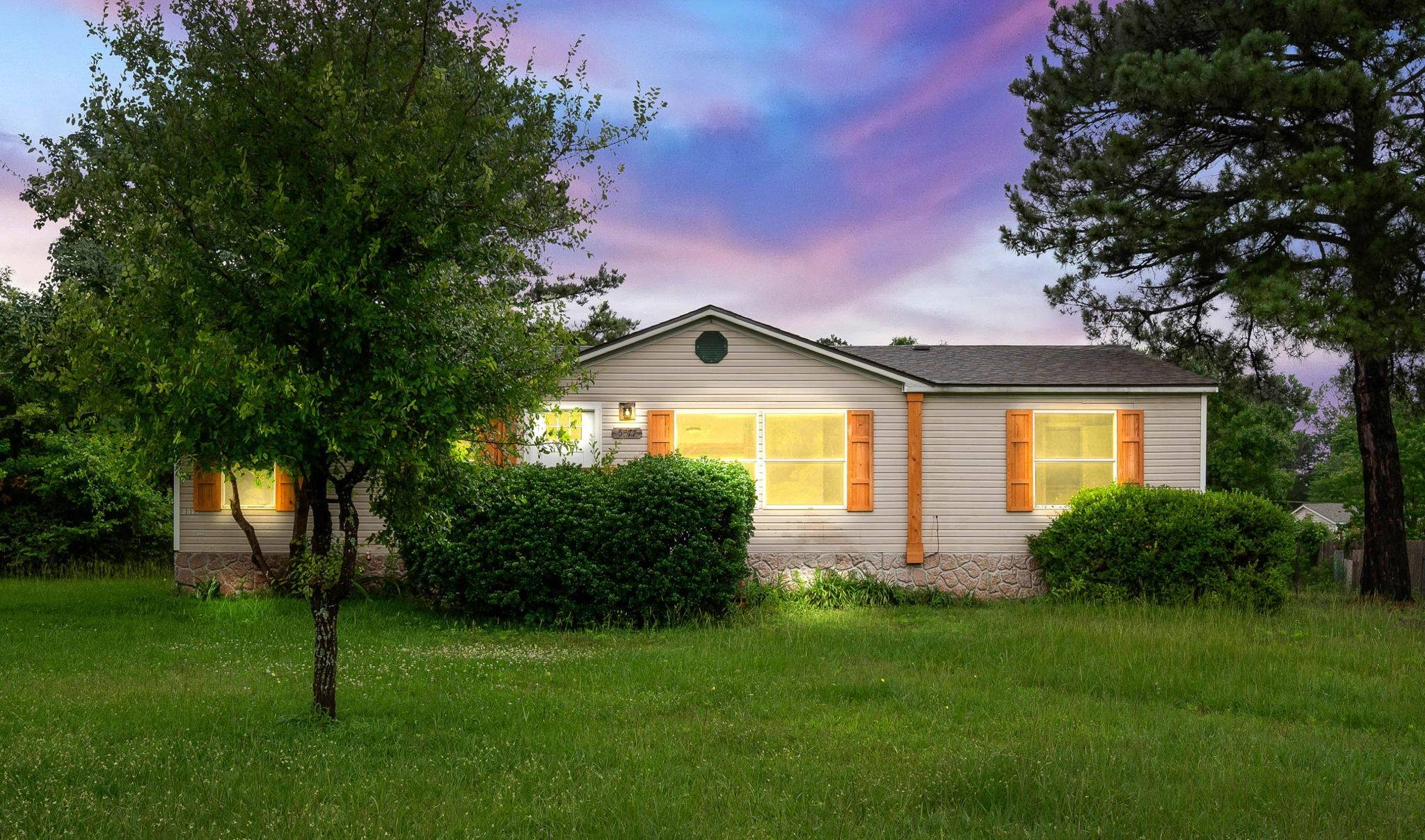 Shreveport, LA 71107,5577 Crystal DR