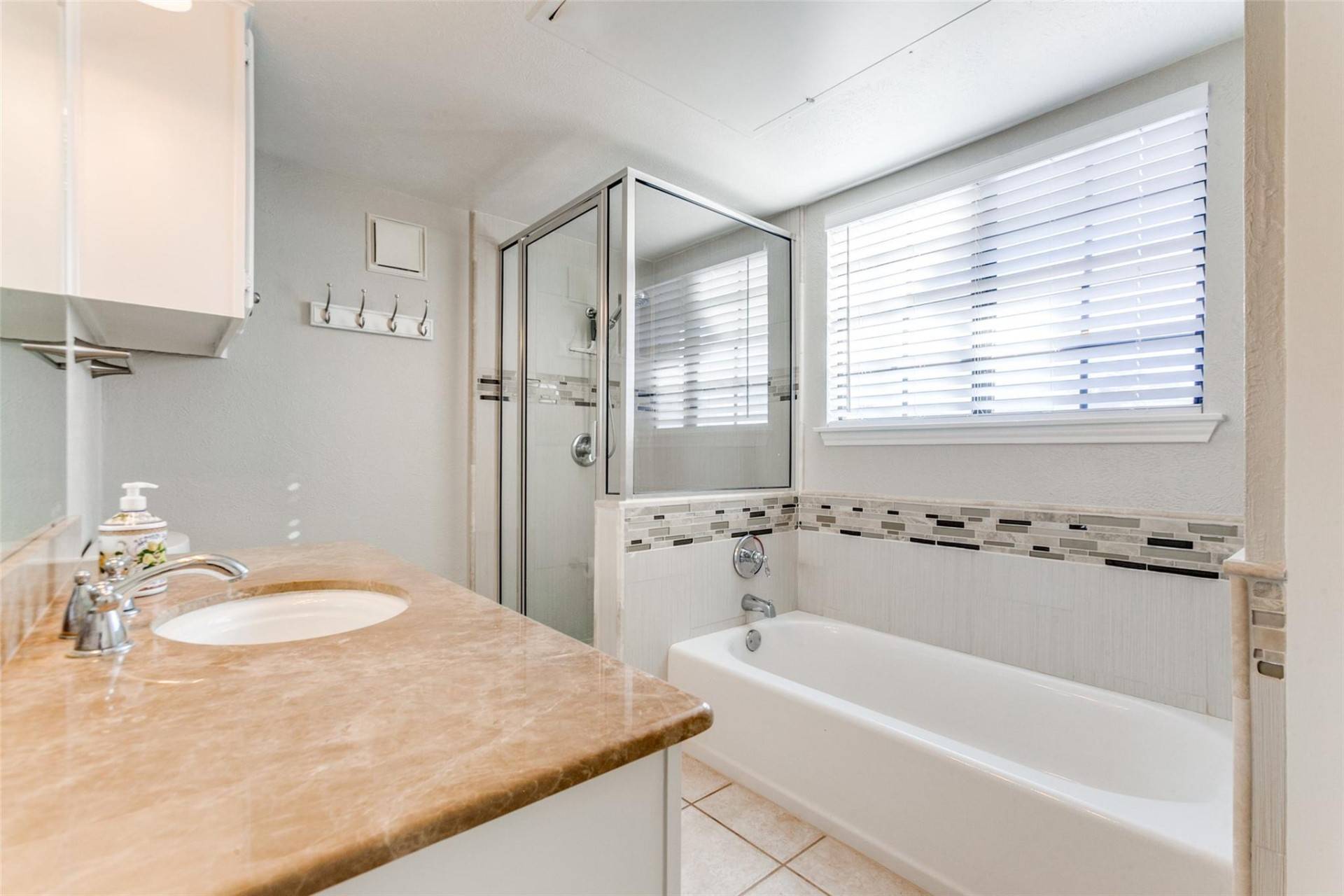 Dallas, TX 75248,15221 Berry TRL #1111