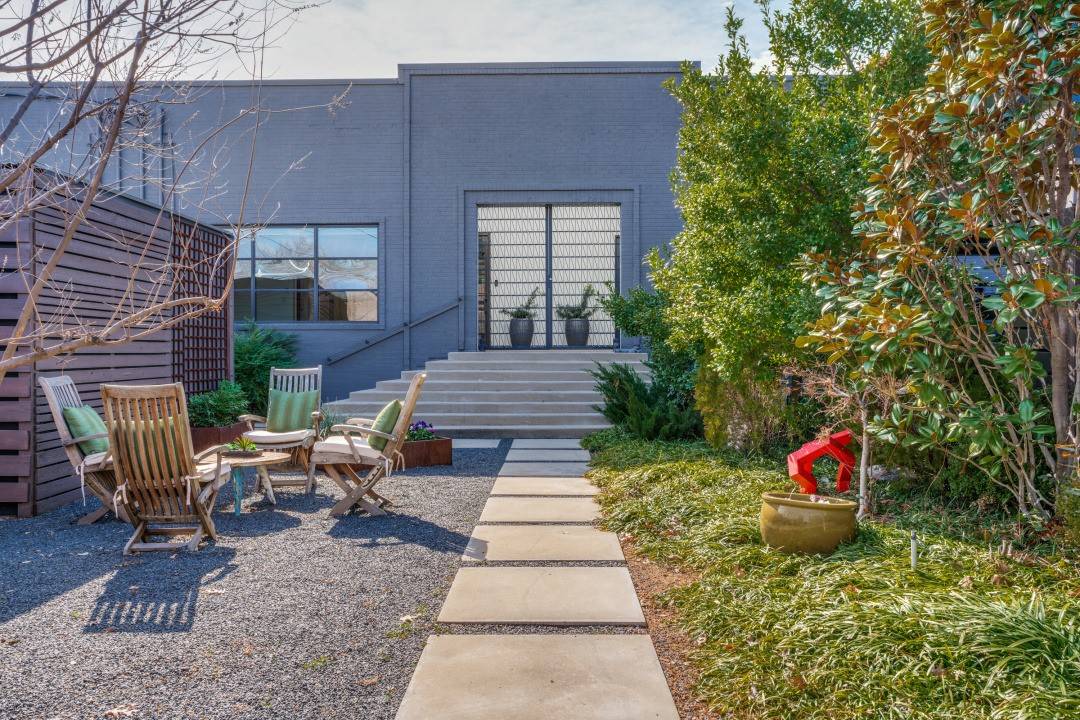 2323 Farrington ST #A, Dallas, TX 75207