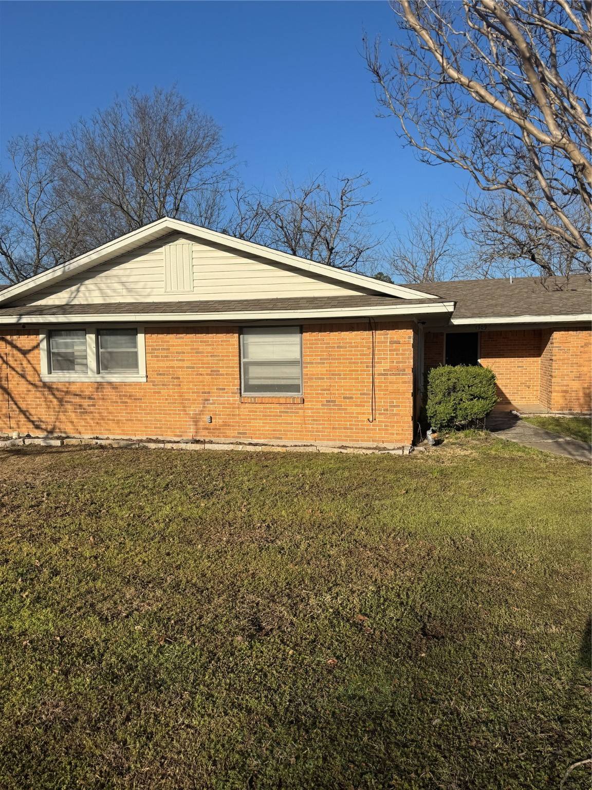 1309 Skyline DR, Greenville, TX 75401