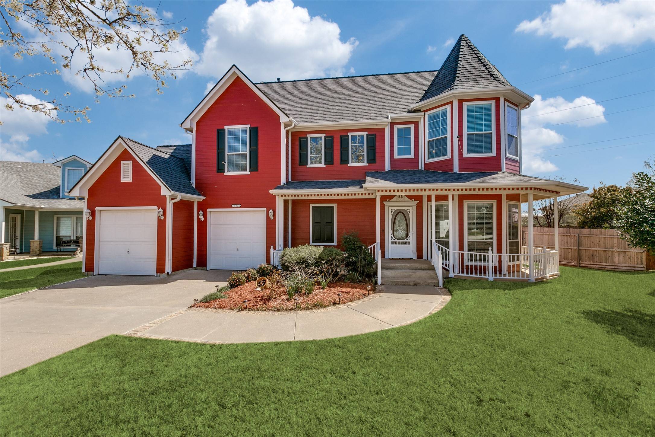 512 Dooley CT, Grapevine, TX 76051