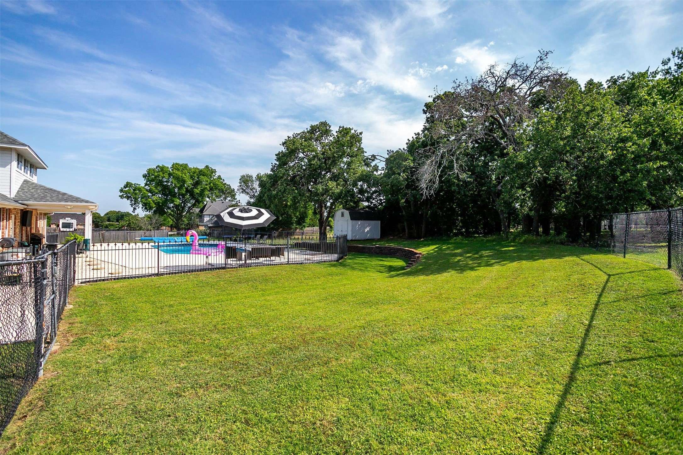 Burleson, TX 76028,2212 Summit DR