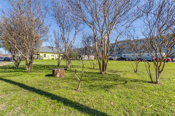 Dallas, TX 75208,536 W 7th ST