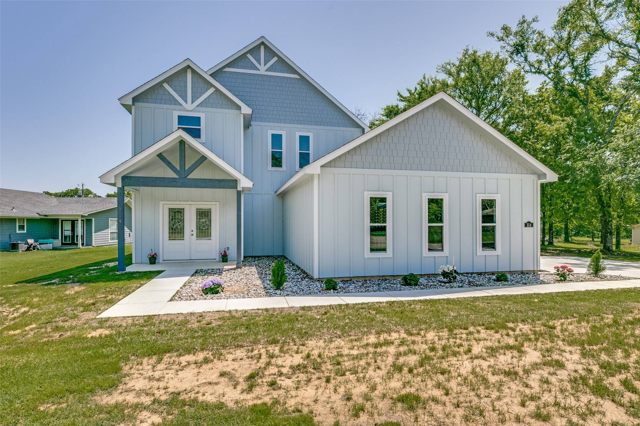 Tool, TX 75143,314 Oak Creek DR