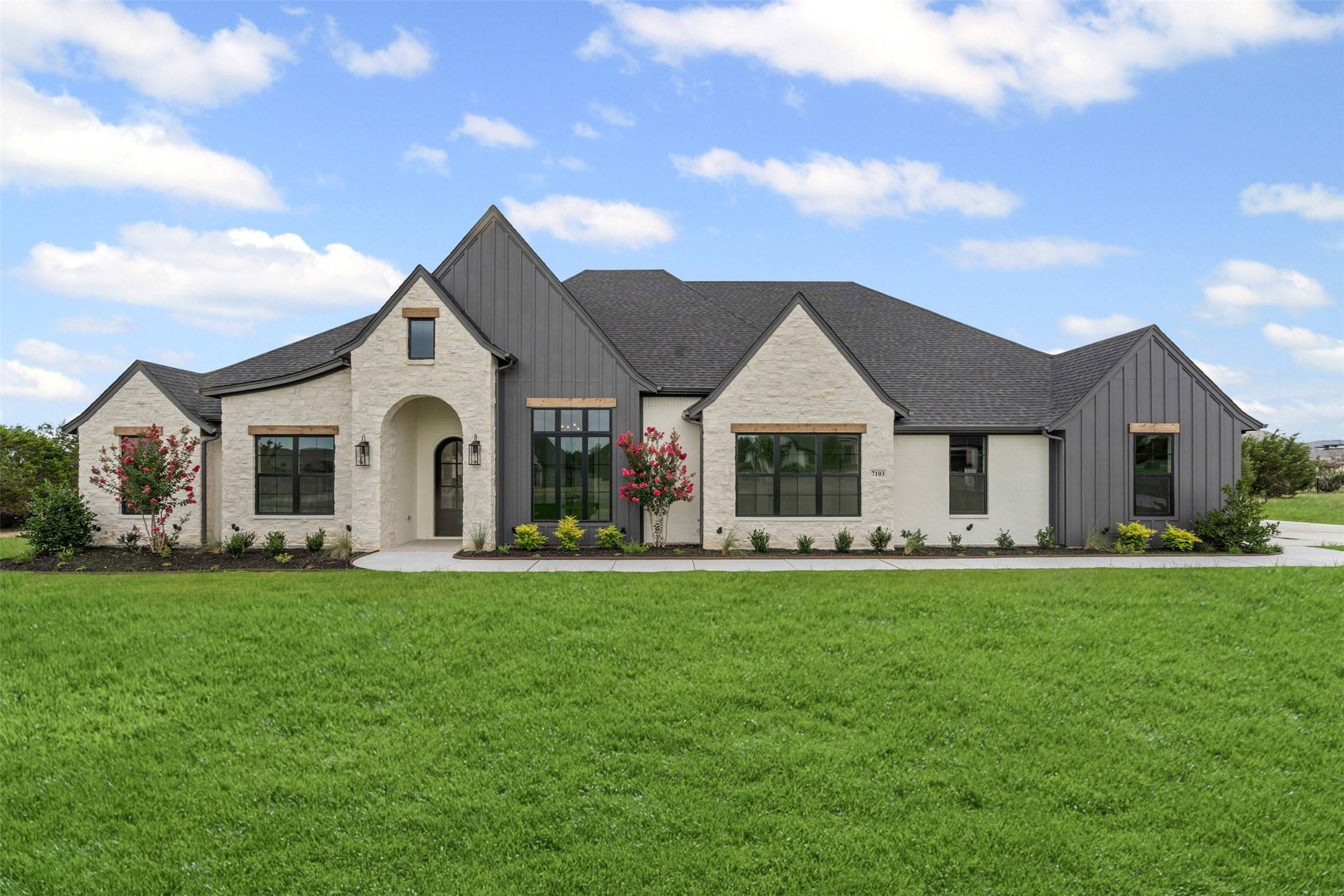 Granbury, TX 76049,7103 Heathington CT