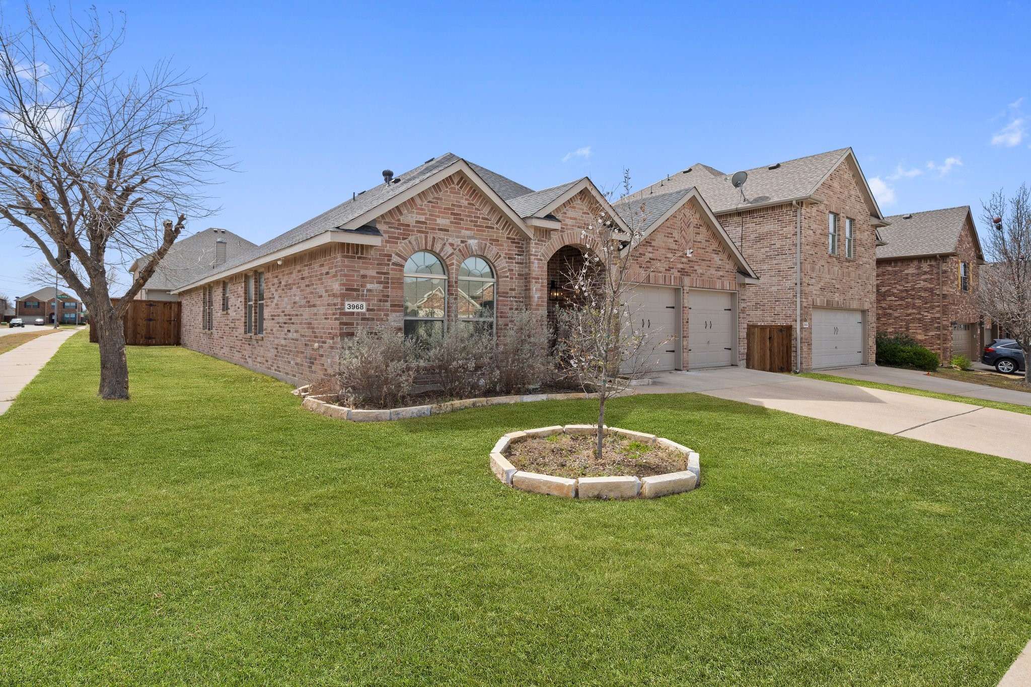 3968 Hunter Peak RD, Fort Worth, TX 76262