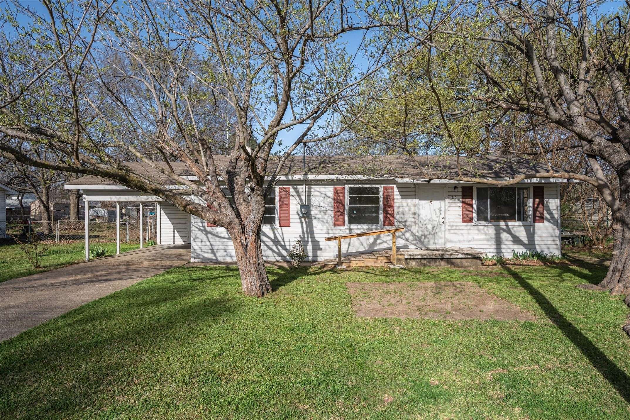 316 Cannon, Quinlan, TX 75474