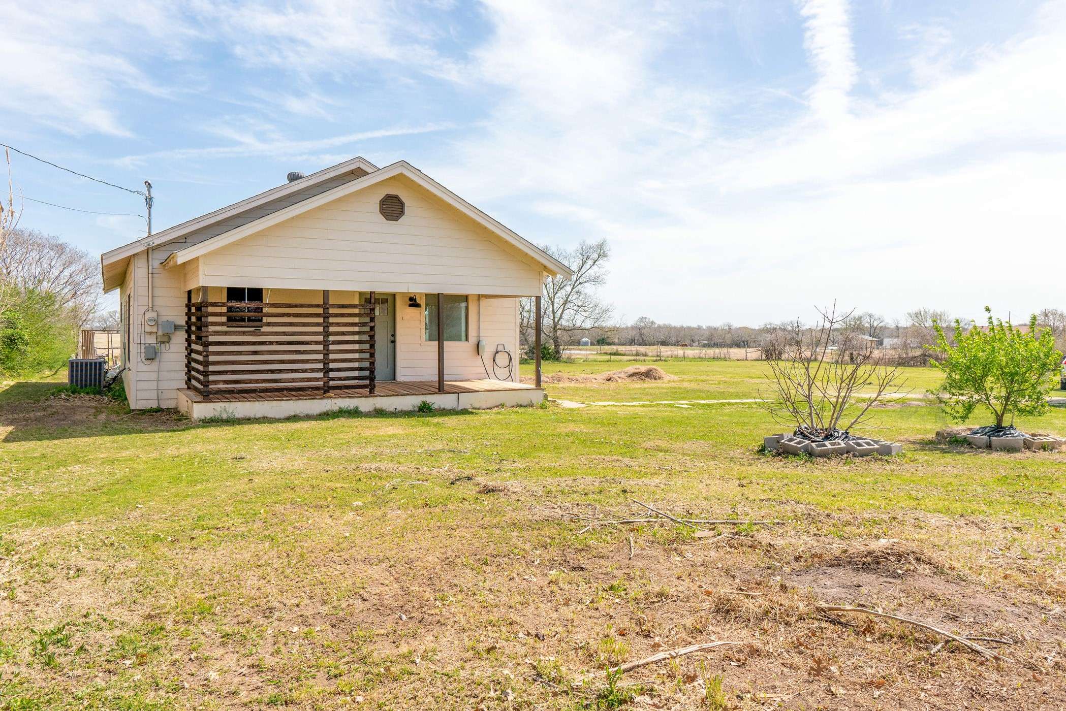 Grandview, TX 76050,9433 County Road 419