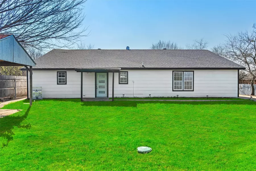 10724 County Road 525, Mansfield, TX 76063