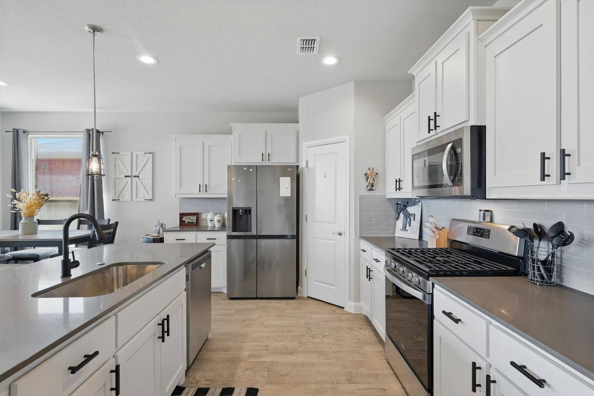 15912 Leinster PASS,  Fort Worth,  TX 76247