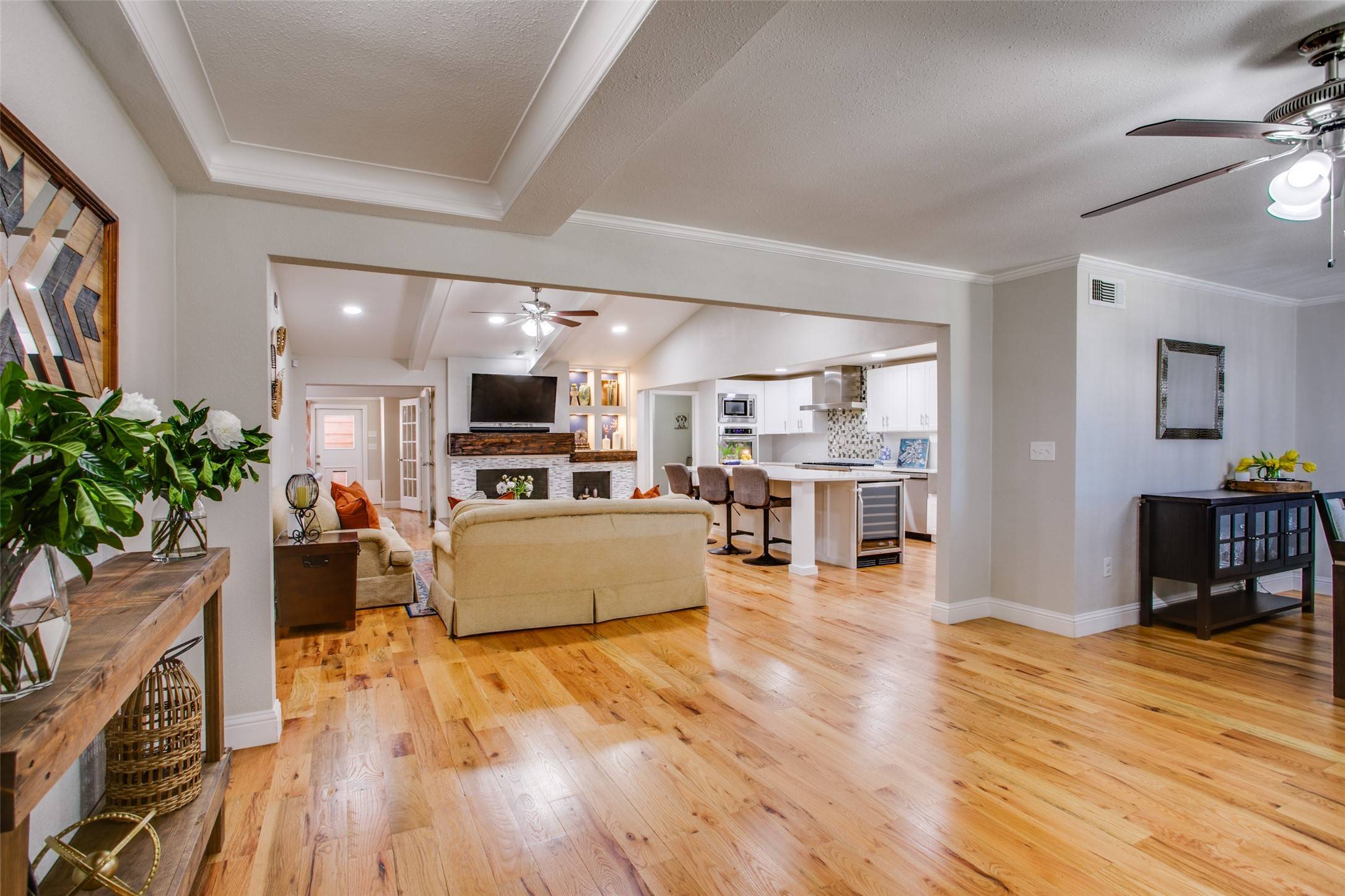 Dallas, TX 75238,10106 Trailpine DR
