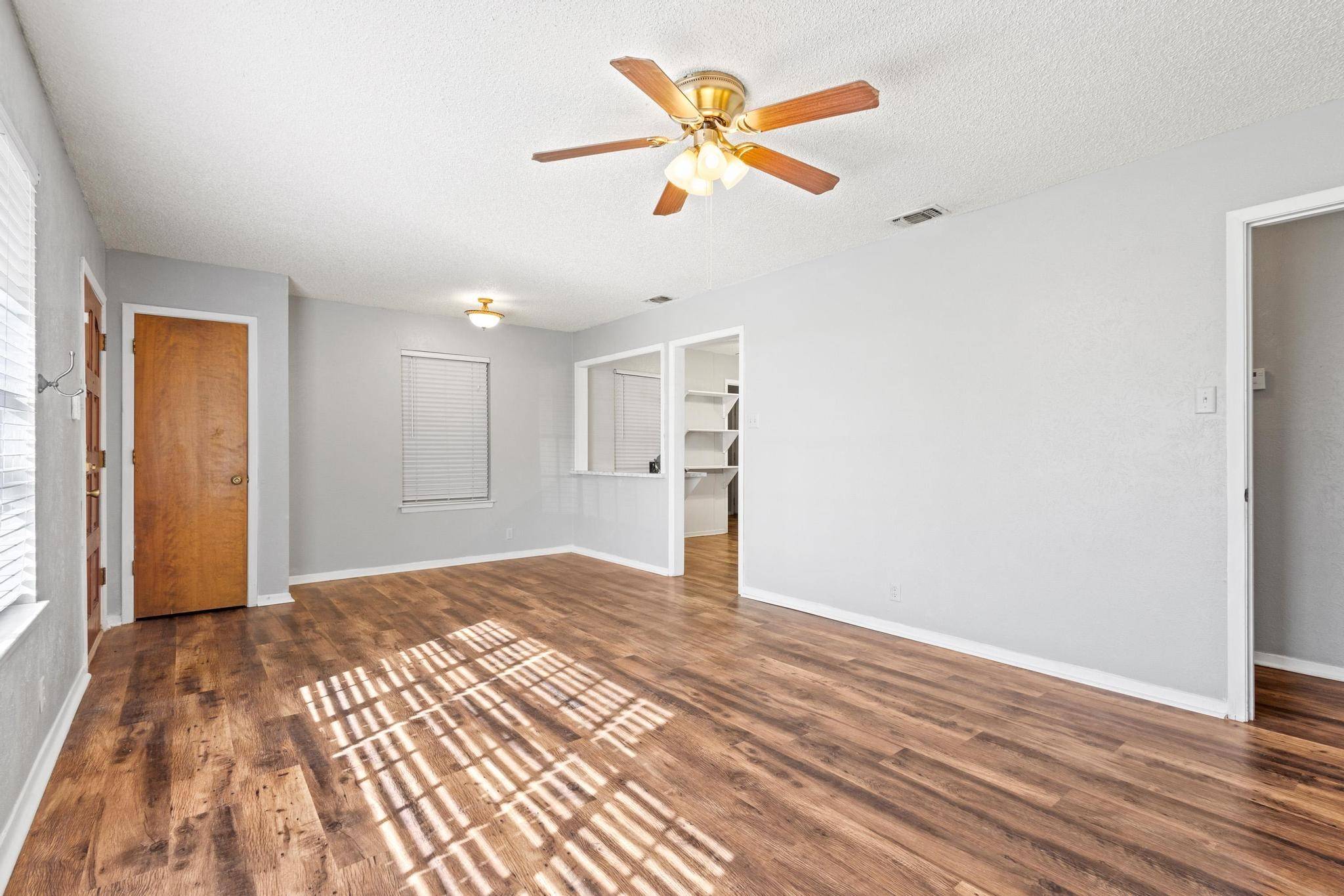Bonham, TX 75418,2100 Agnew ST