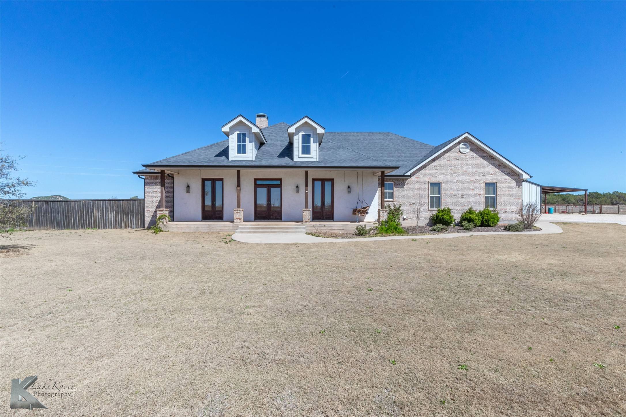 2550 County Road 162, Ovalo, TX 79541