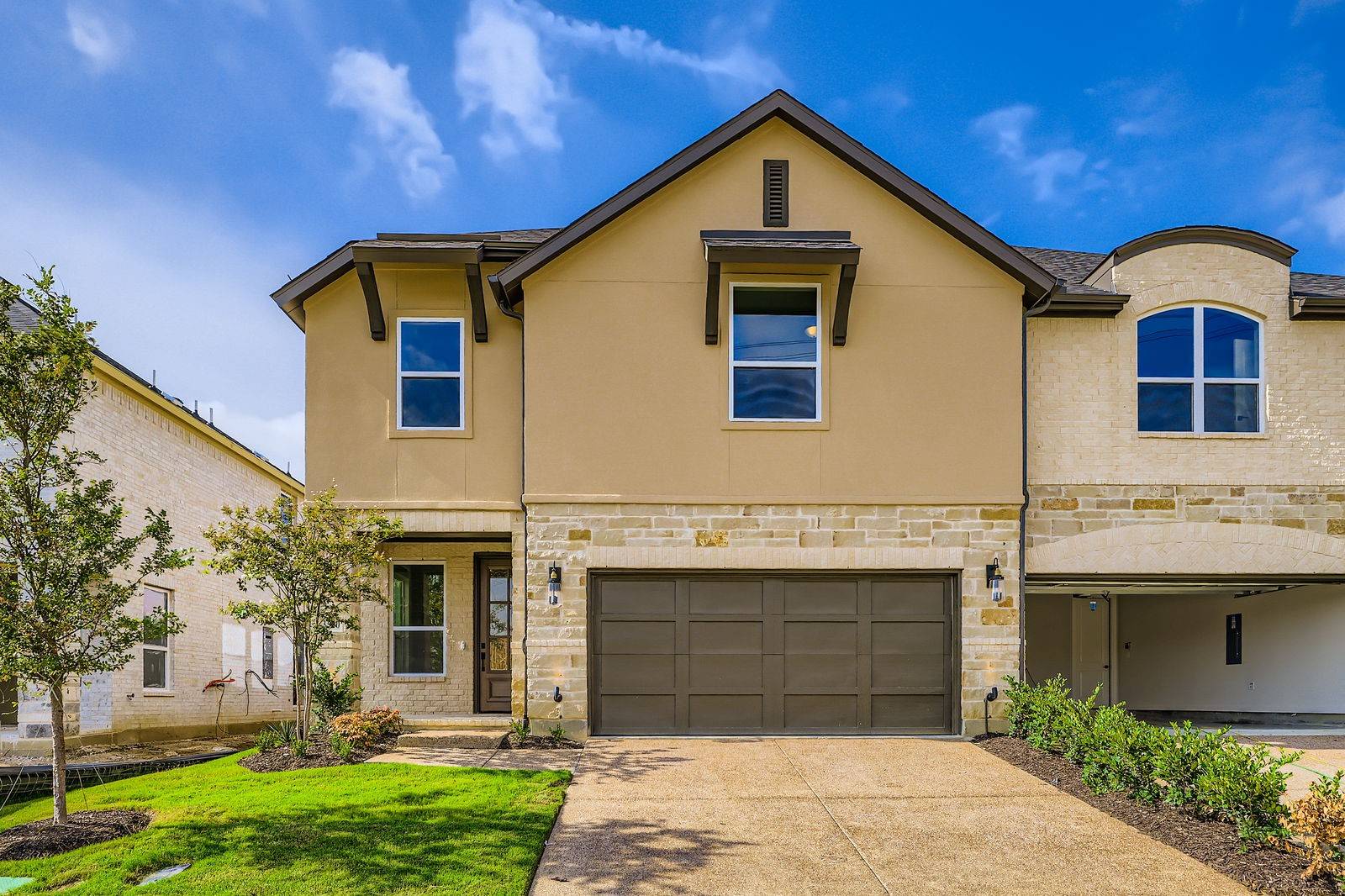 3520 Chivalry LN, Lewisville, TX 75056