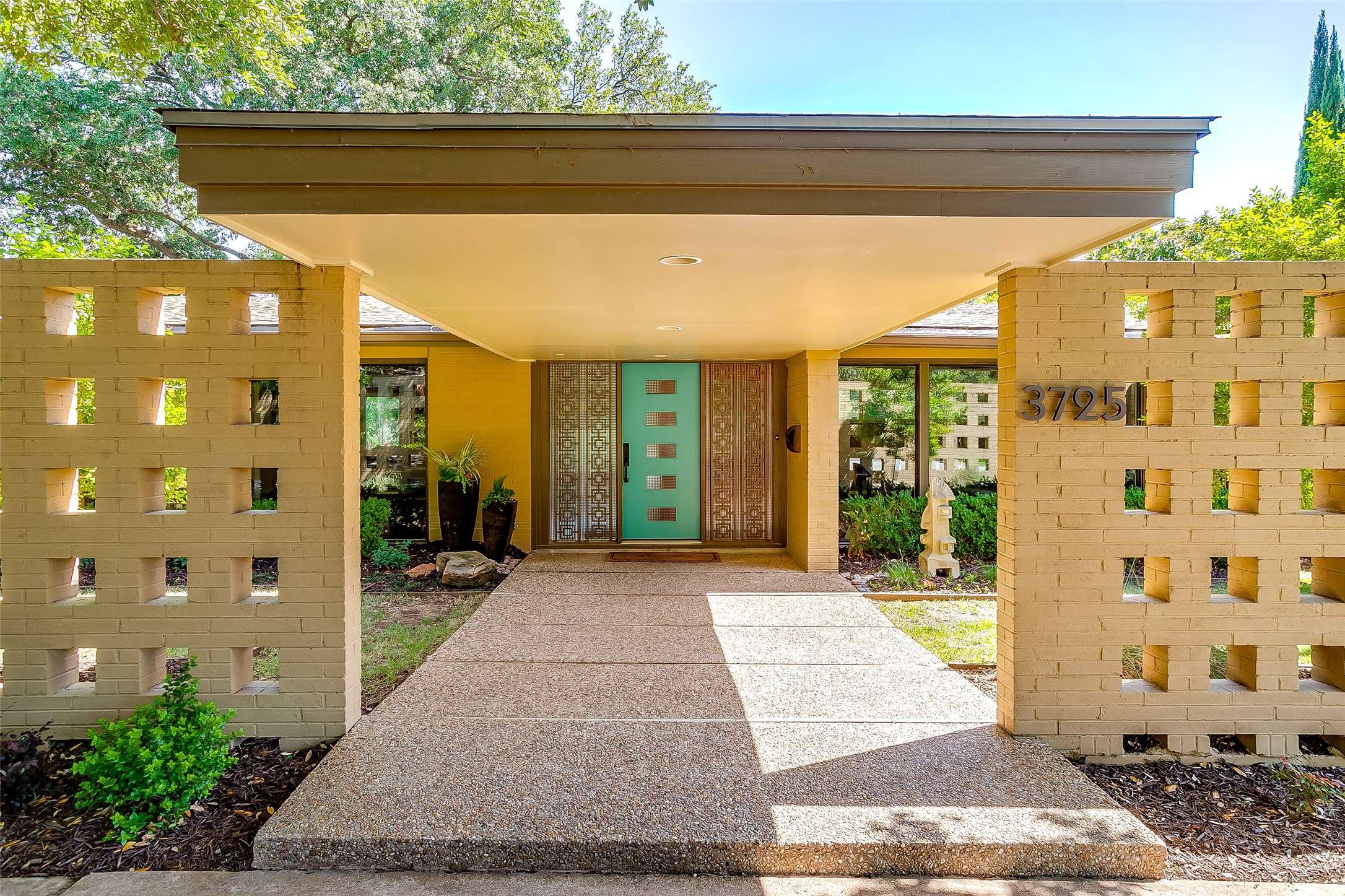 Fort Worth, TX 76109,3725 Autumn DR
