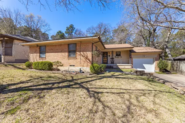 Dallas, TX 75227,2407 Santa Cruz DR