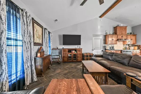 Krum, TX 76249,7145 Donald RD