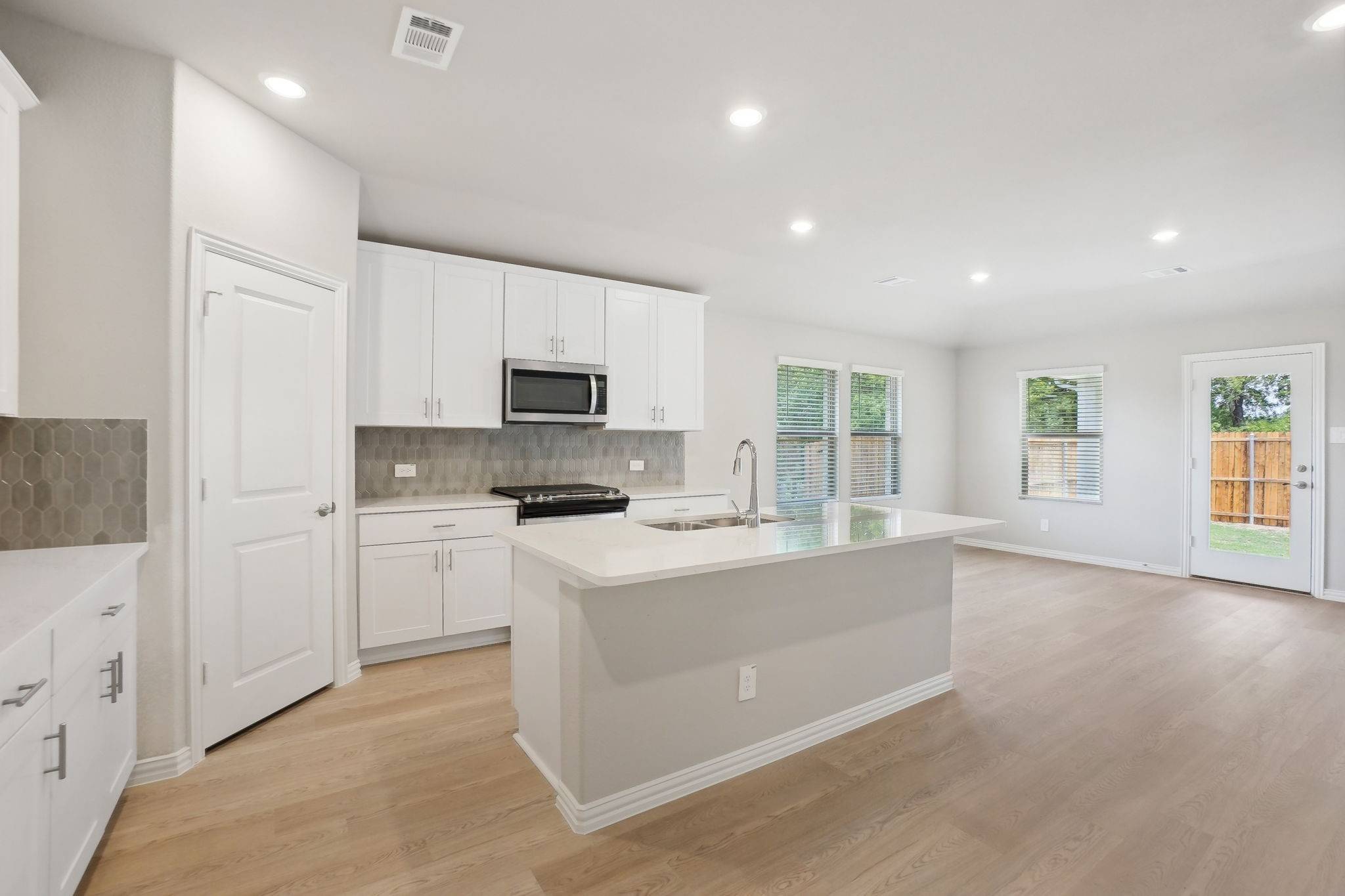 Farmersville, TX 75442,3918 Possum DR