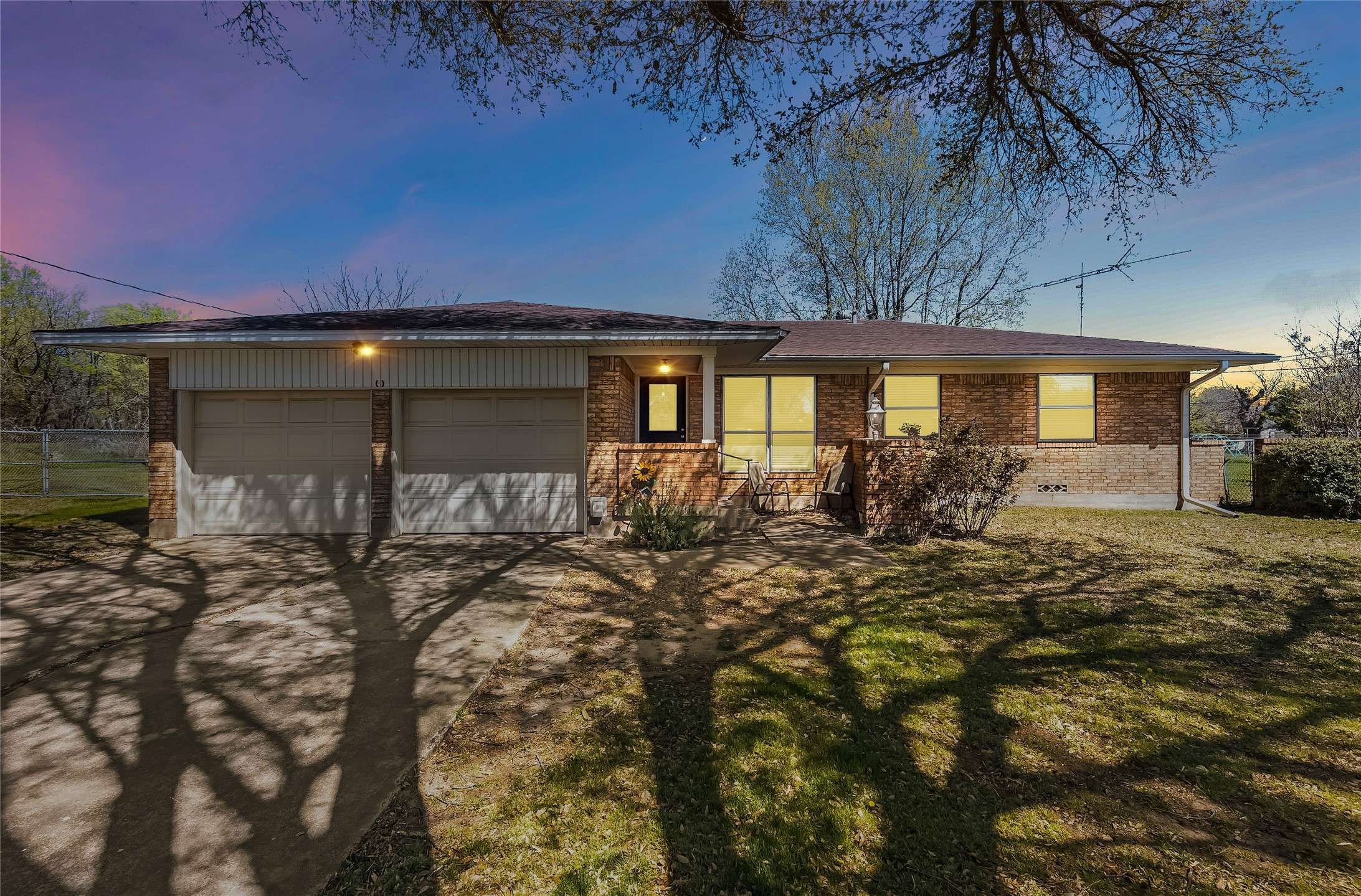 Greenville, TX 75401,802 Division ST