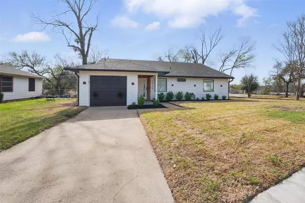 Dallas, TX 75243,12130 Dandridge DR