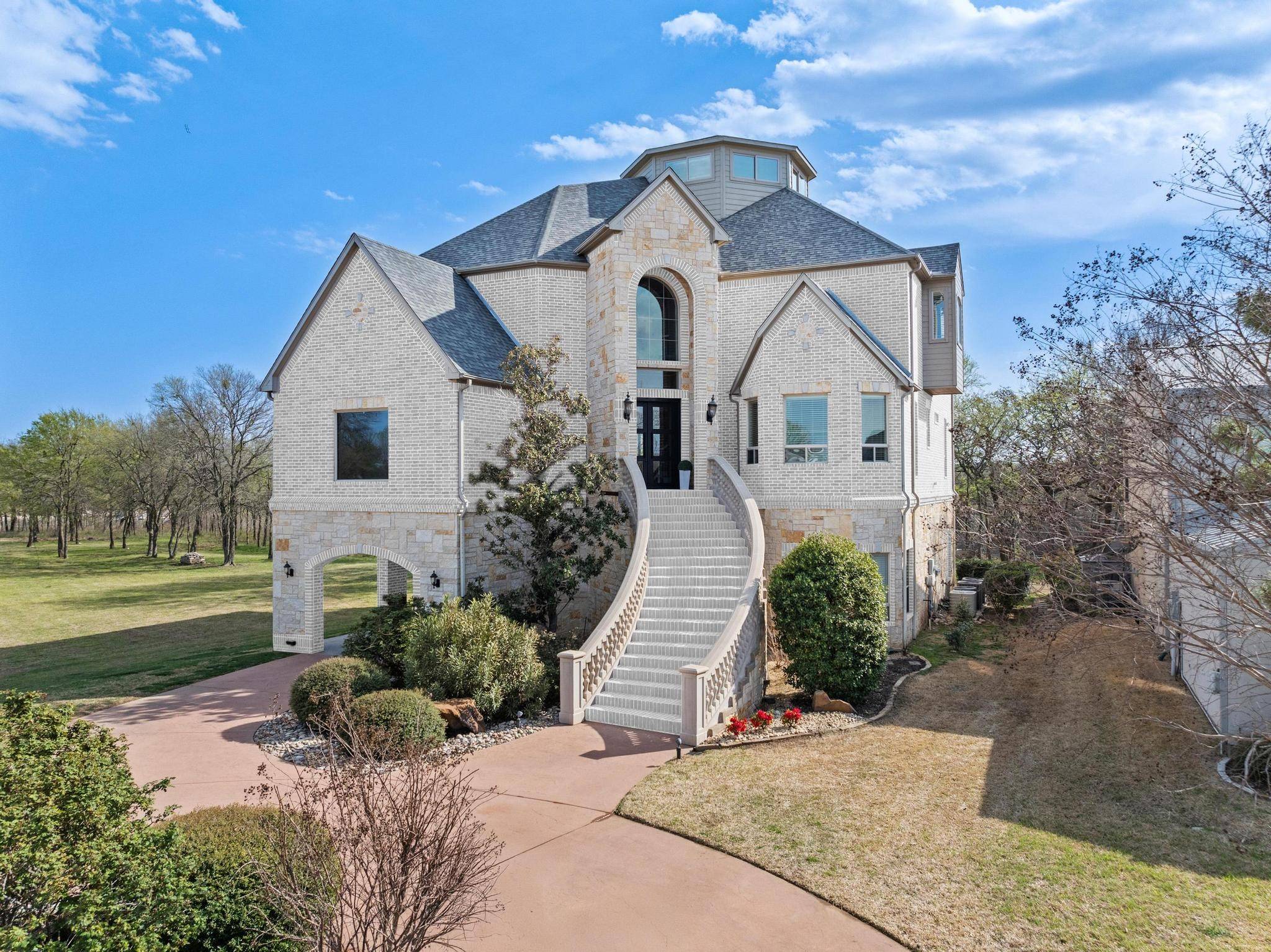 181 Monarch DR, Denison, TX 75020
