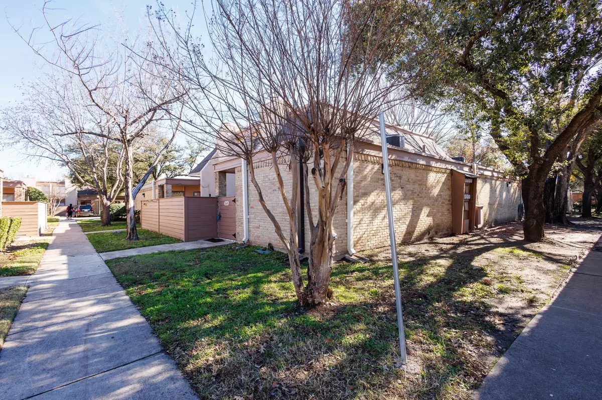 Dallas, TX 75220,3045 Park LN #1049