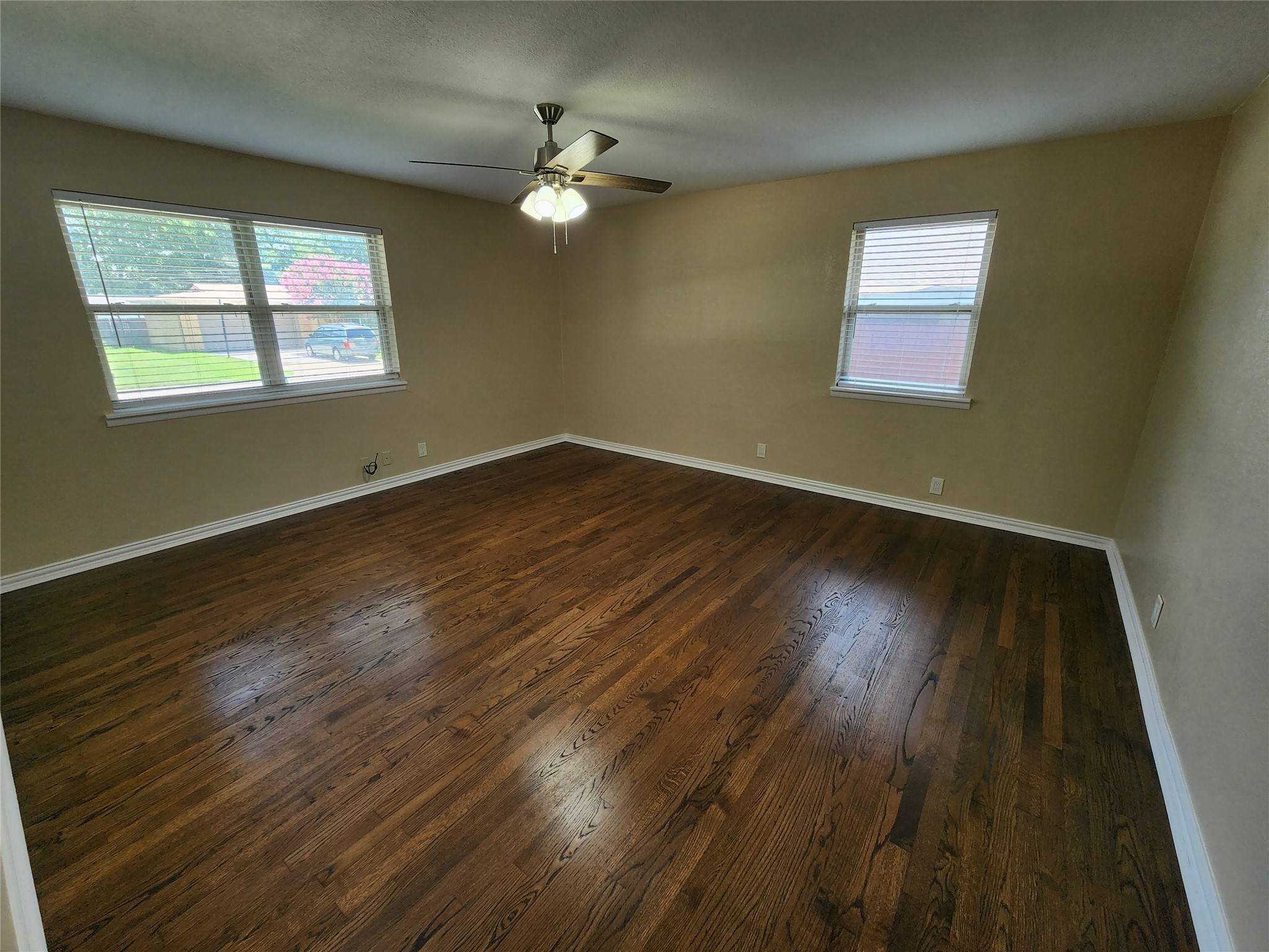 North Richland Hills, TX 76180,4605 Redondo ST