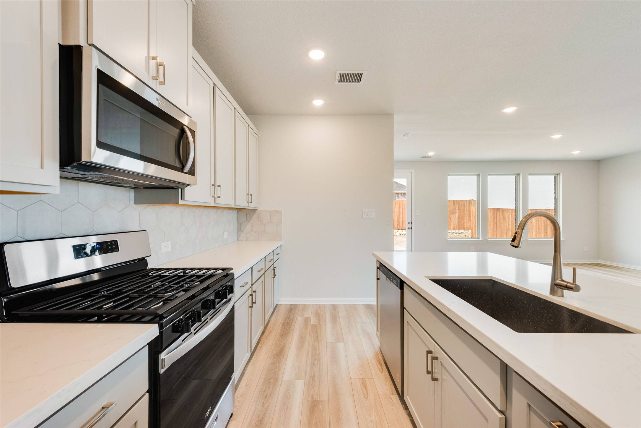 Forney, TX 75126,2905 Hanscom ST