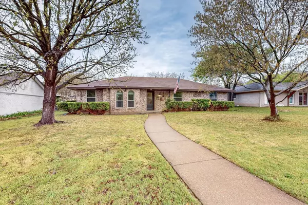 623 Middale RD, Duncanville, TX 75116