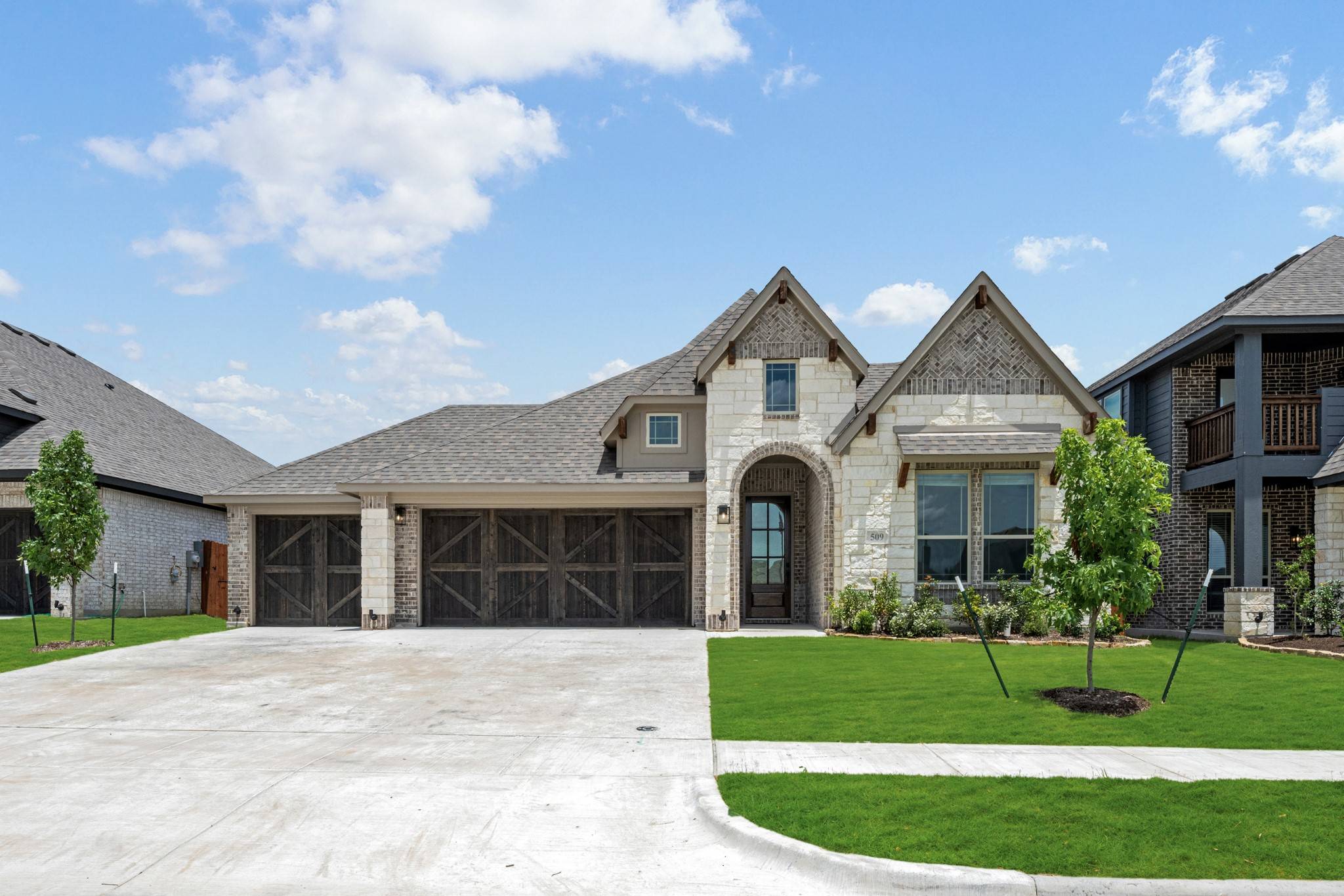509 Red Maple RD, Waxahachie, TX 75165