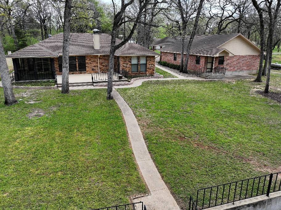 Trinidad, TX 75163,215 Lakeview DR