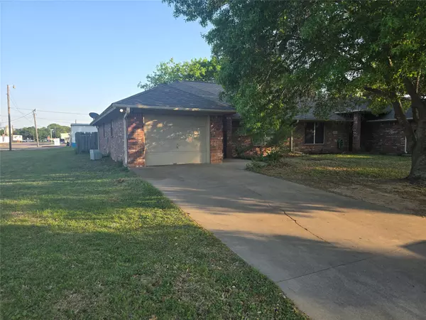 Stephenville, TX 76401,300 Wedgewood DR