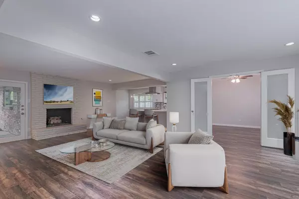 3336 Whitehall DR, Dallas, TX 75229