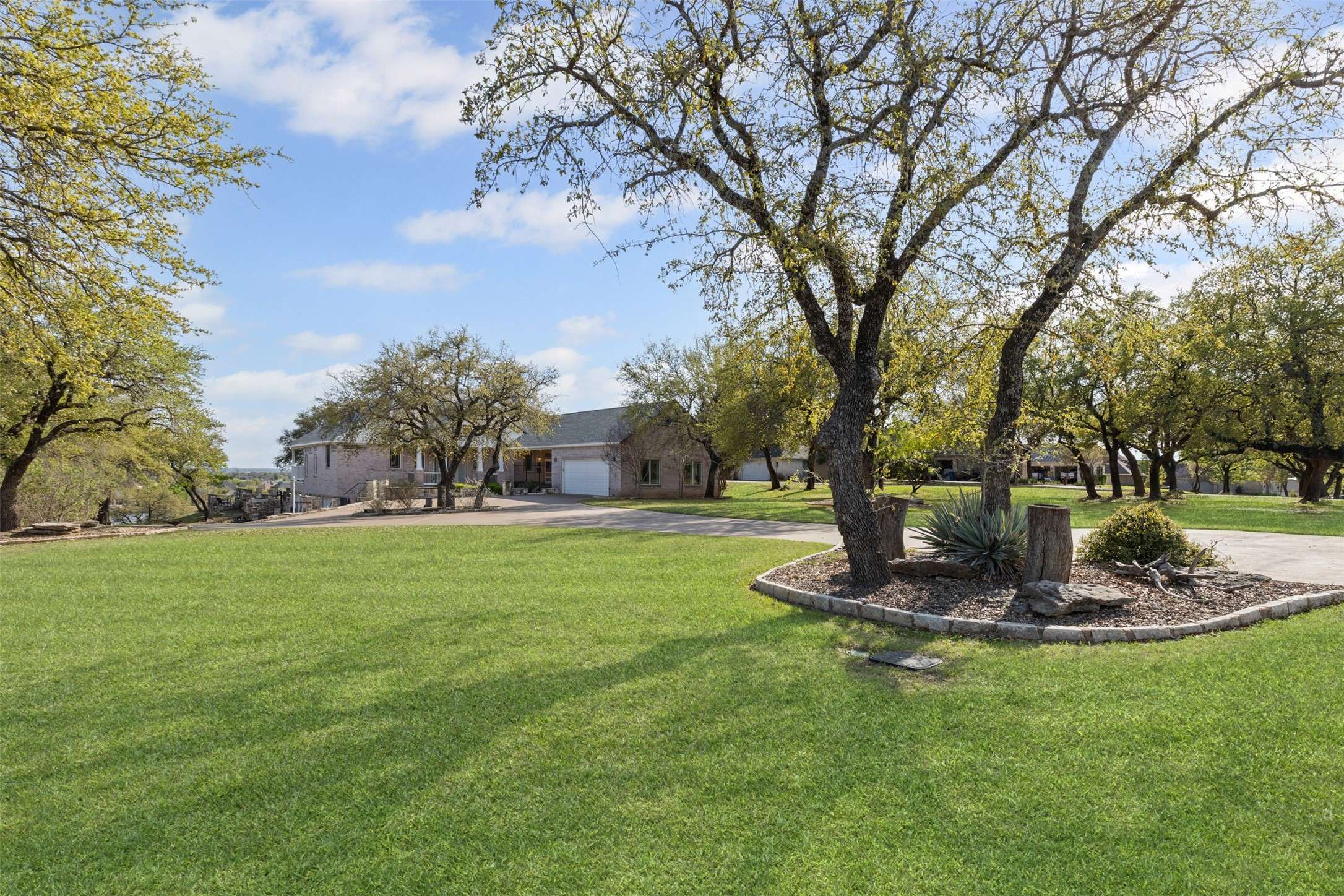 Granbury, TX 76049,1205 Horizon CT