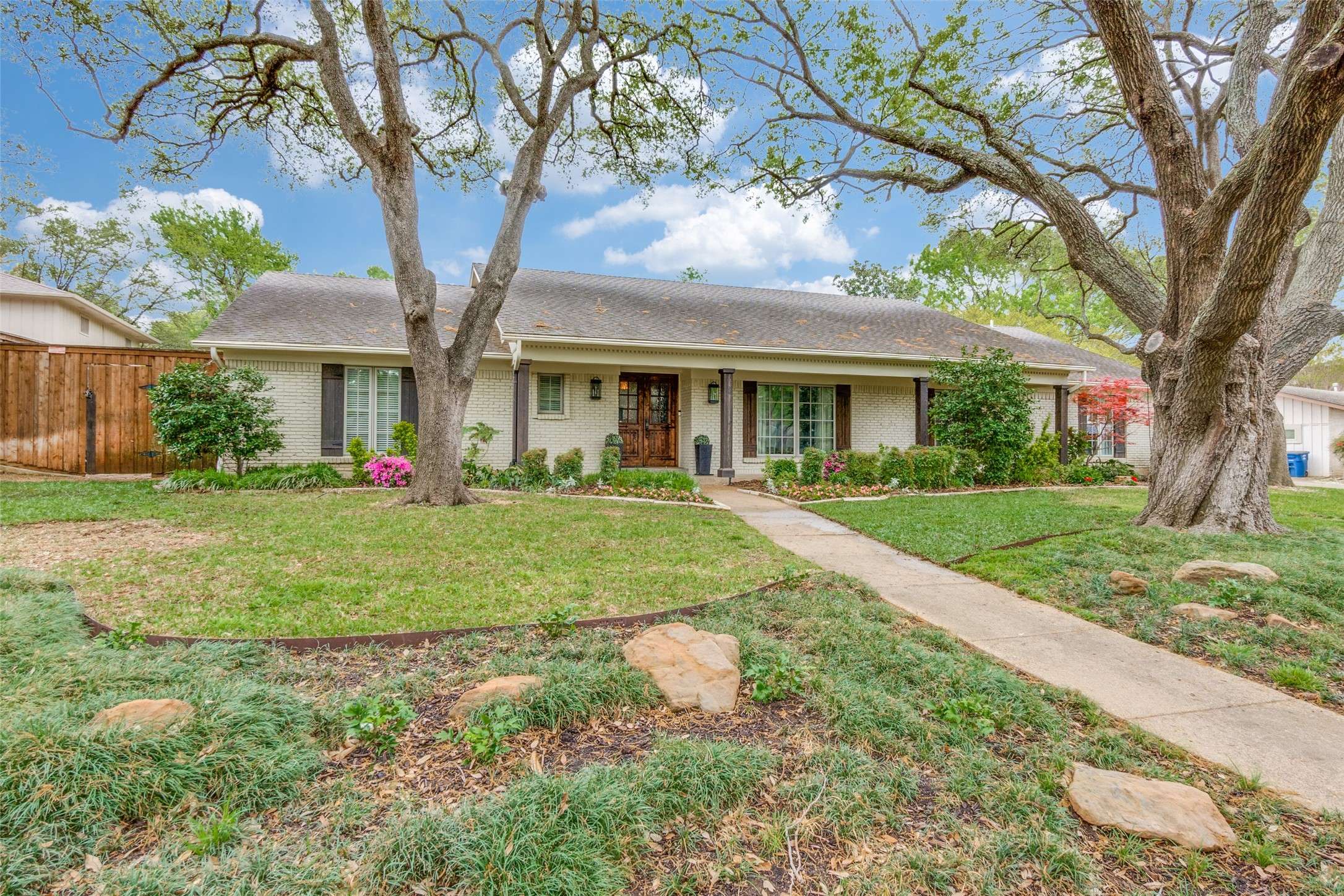 Dallas, TX 75229,10750 Bushire DR
