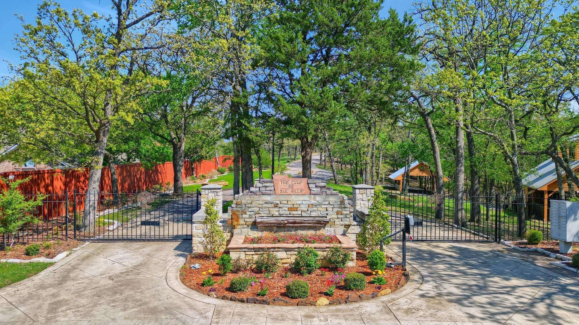 116 Oak Hills DR, Pottsboro, TX 75076