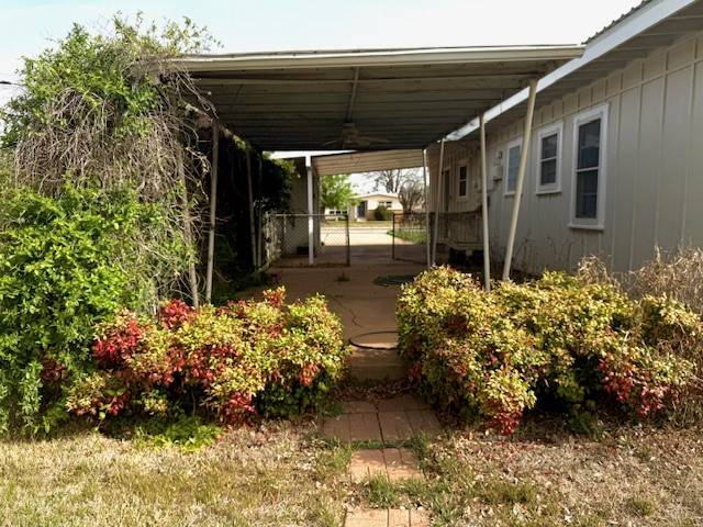 Winters, TX 79567,215 Laurel DR