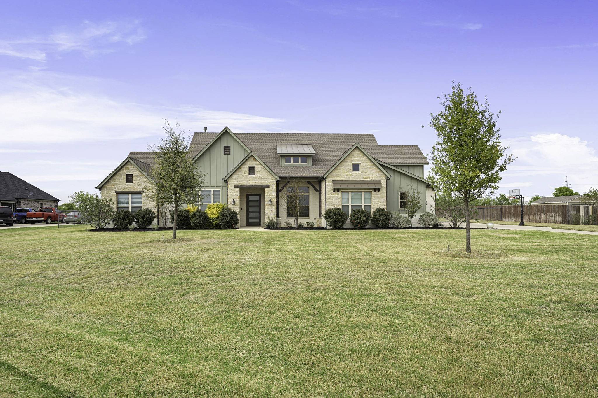 9700 Puma TRL, Godley, TX 76044