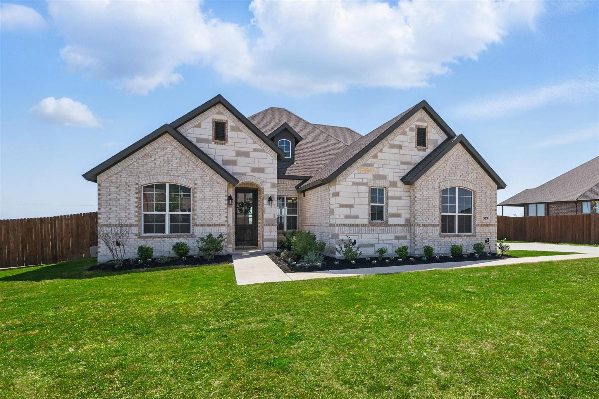 Godley, TX 76044,313 Prairie Dog DR