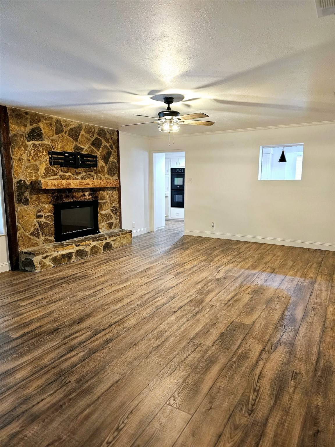 Denison, TX 75020,807 Holland DR