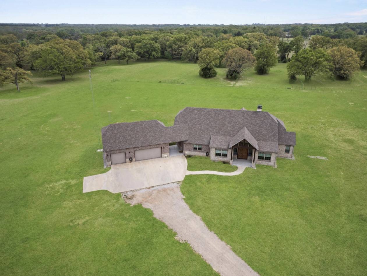 Grand Saline, TX 75140,3317 VZ CR 1804