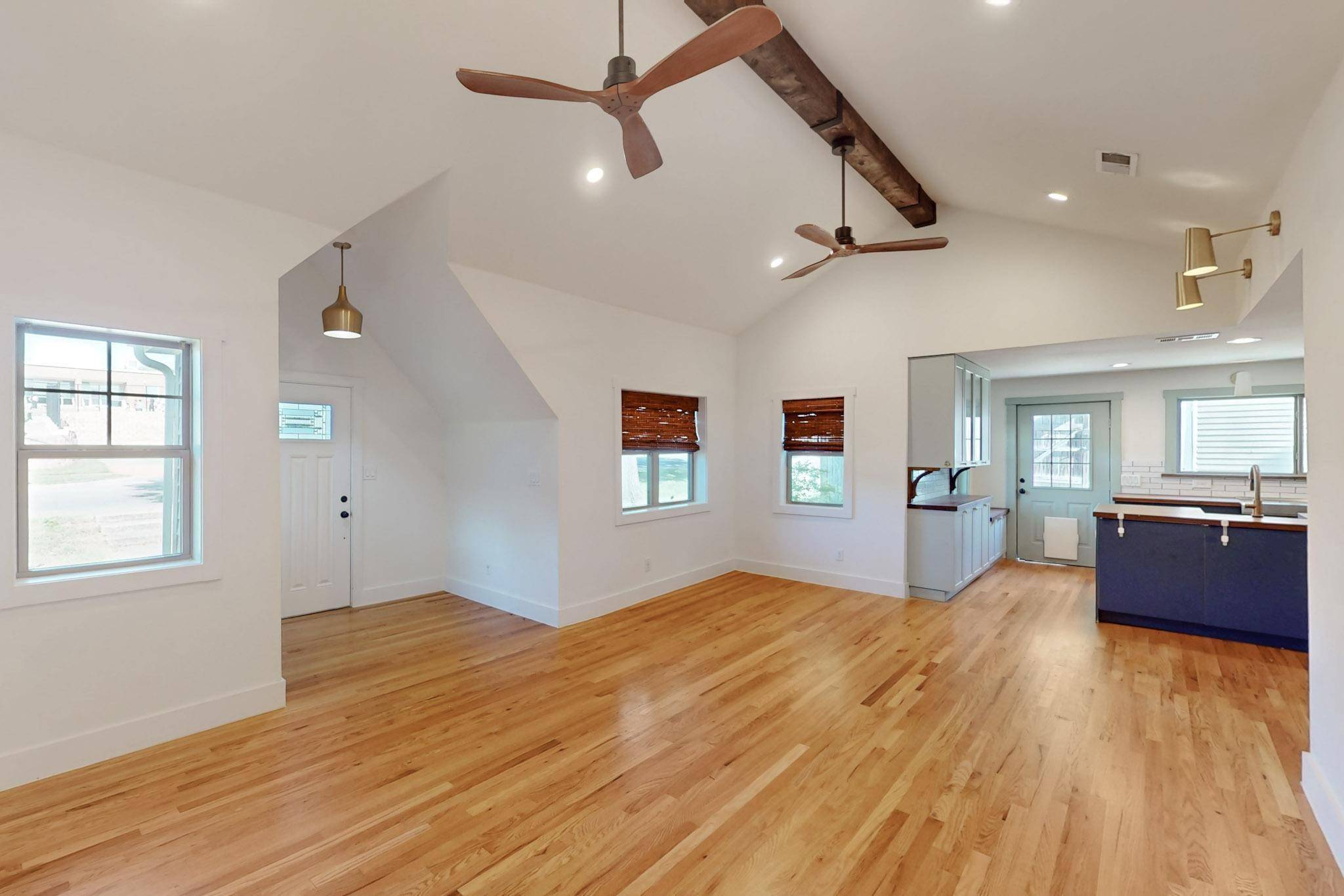 Mckinney, TX 75069,117 S College ST