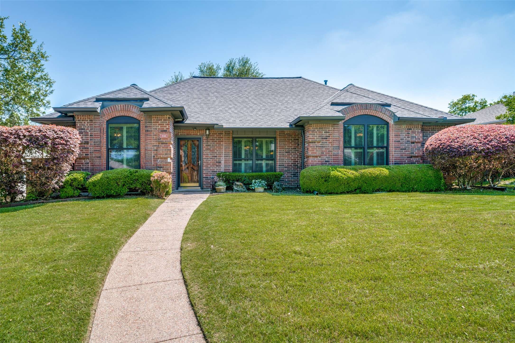 2046 Oakbluff DR, Carrollton, TX 75007