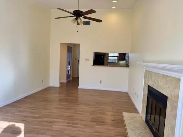 Arlington, TX 76006,2733 Silver Creek DR #205