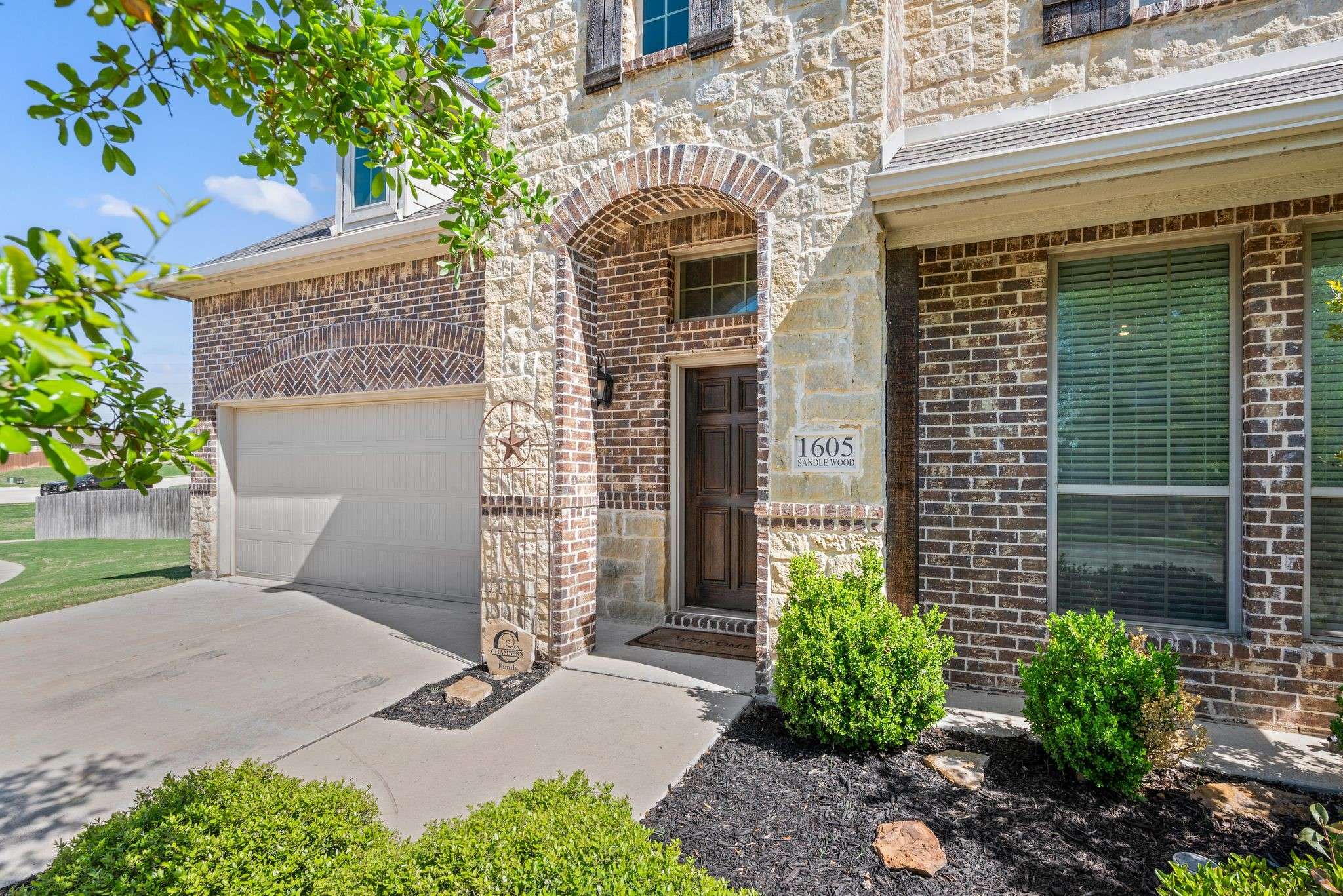 1605 Sandle Wood DR, Weatherford, TX 76087