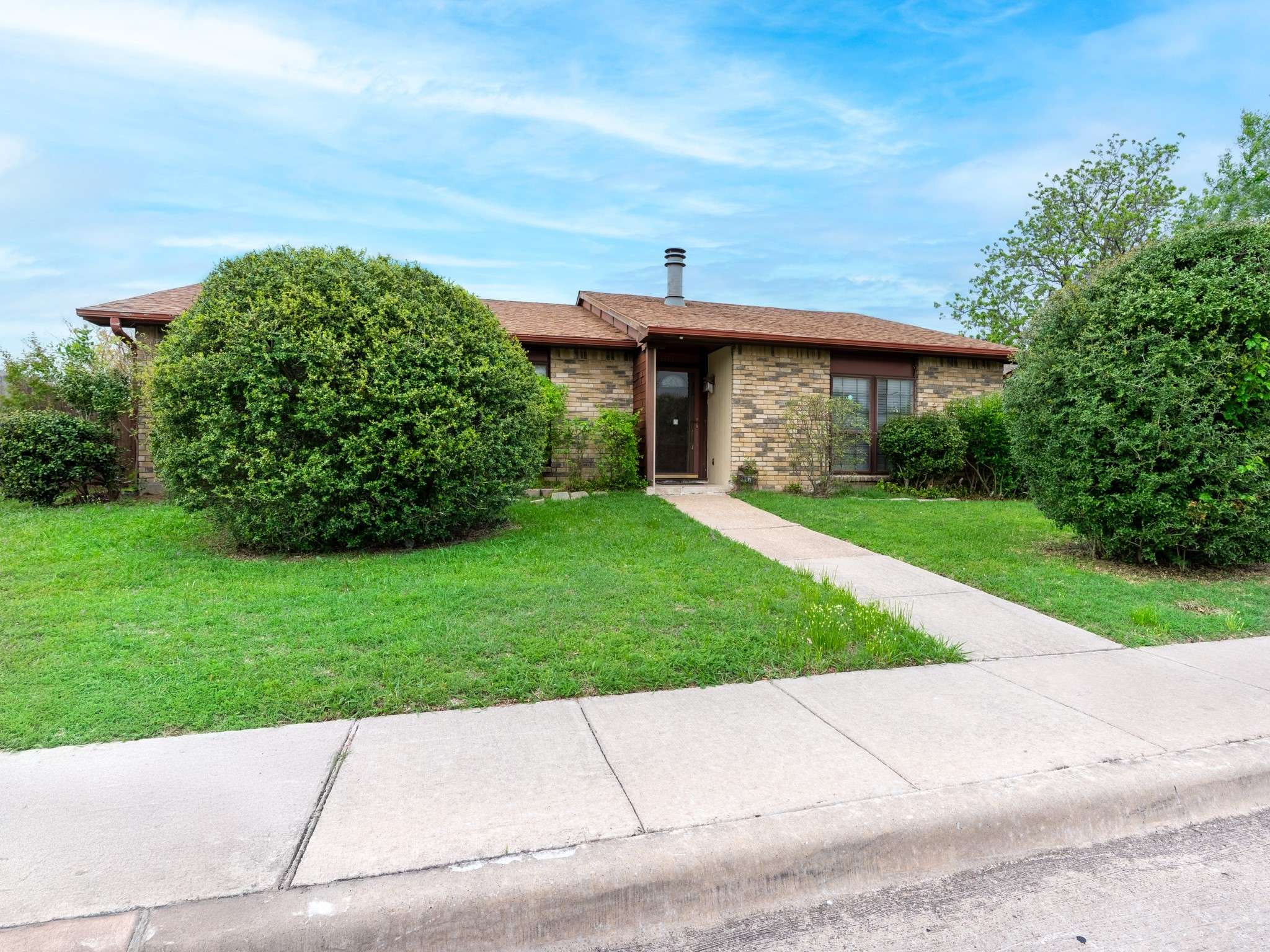 3413 Apollo RD, Garland, TX 75044