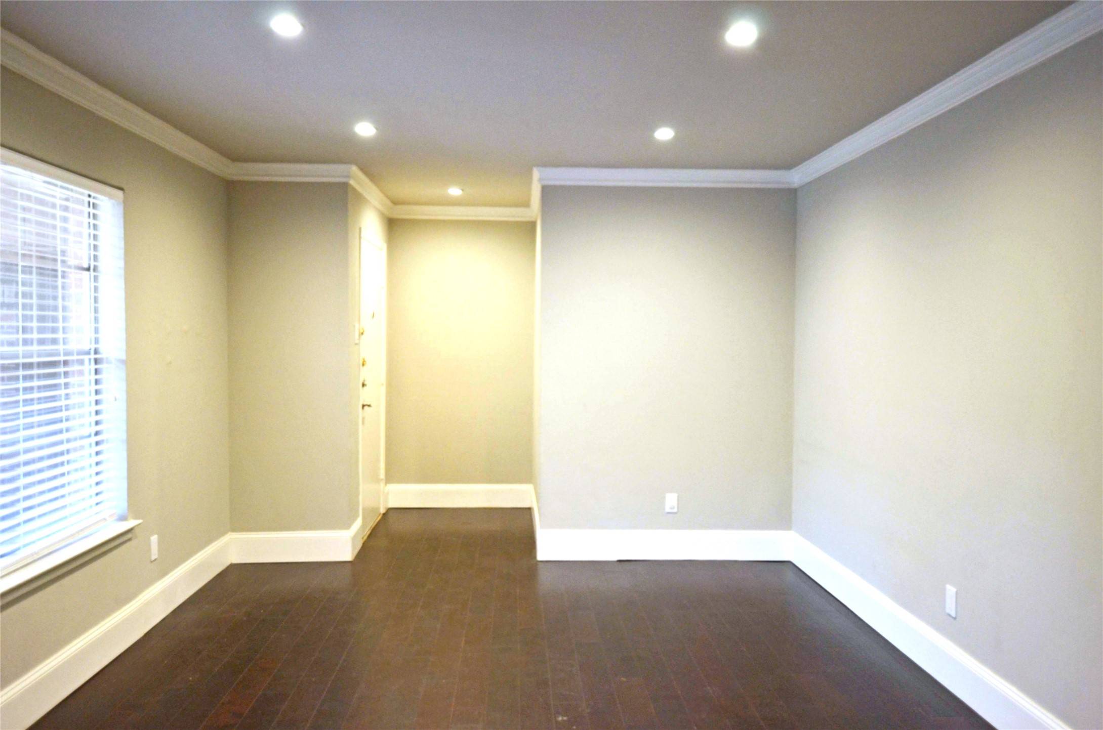 Dallas, TX 75219,4219 Avondale AVE #215