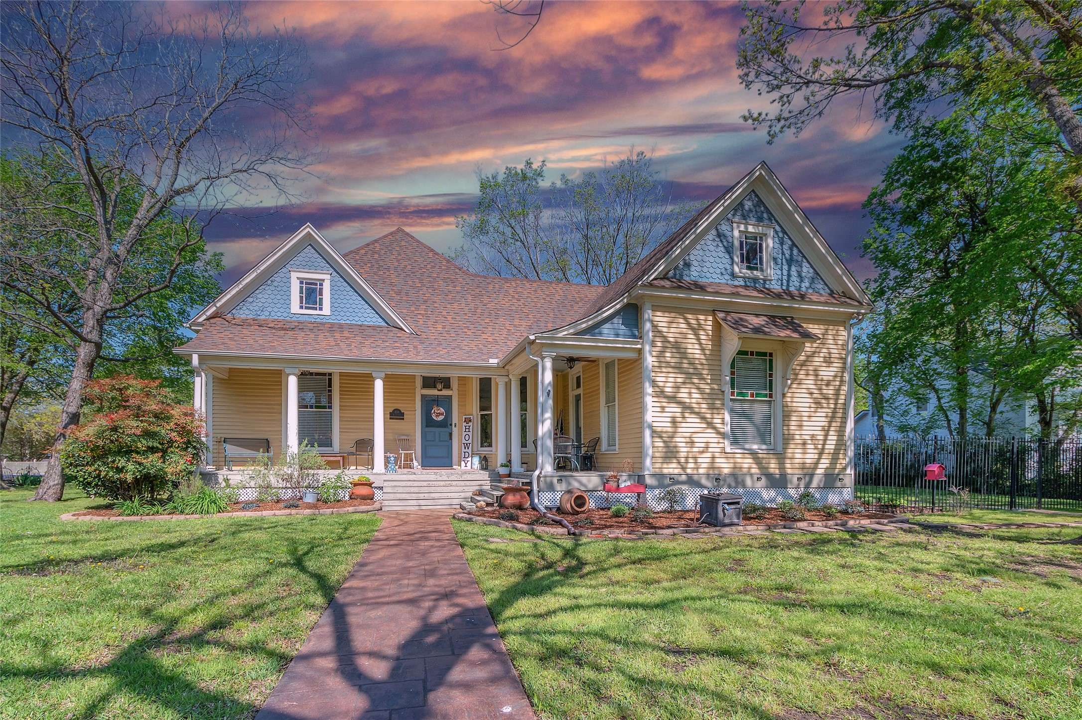 408 S Center ST, Forney, TX 75126
